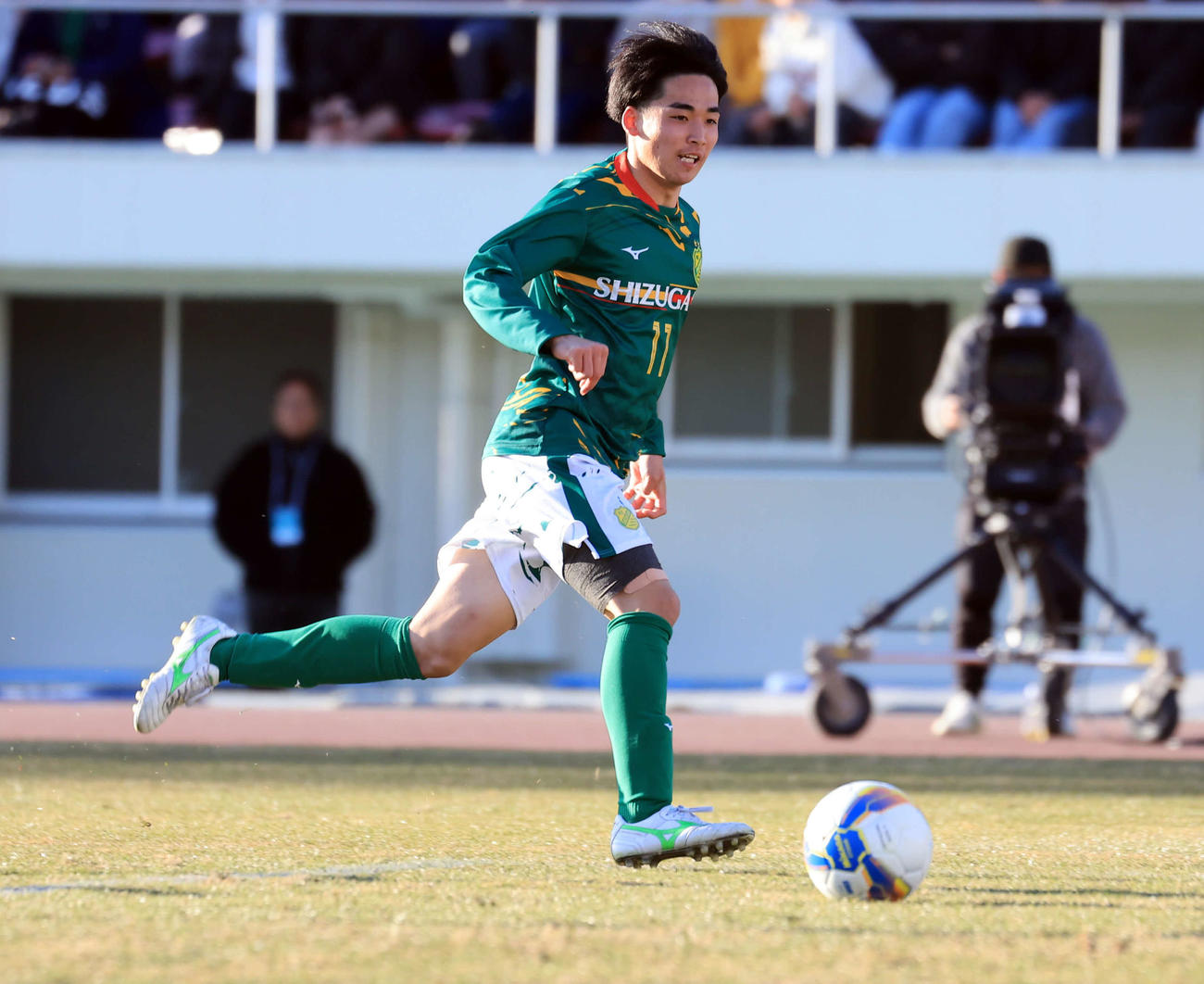 静岡学園対高川学園　後半、ゴールを決める静岡学園・加藤（撮影・浅見桂子）