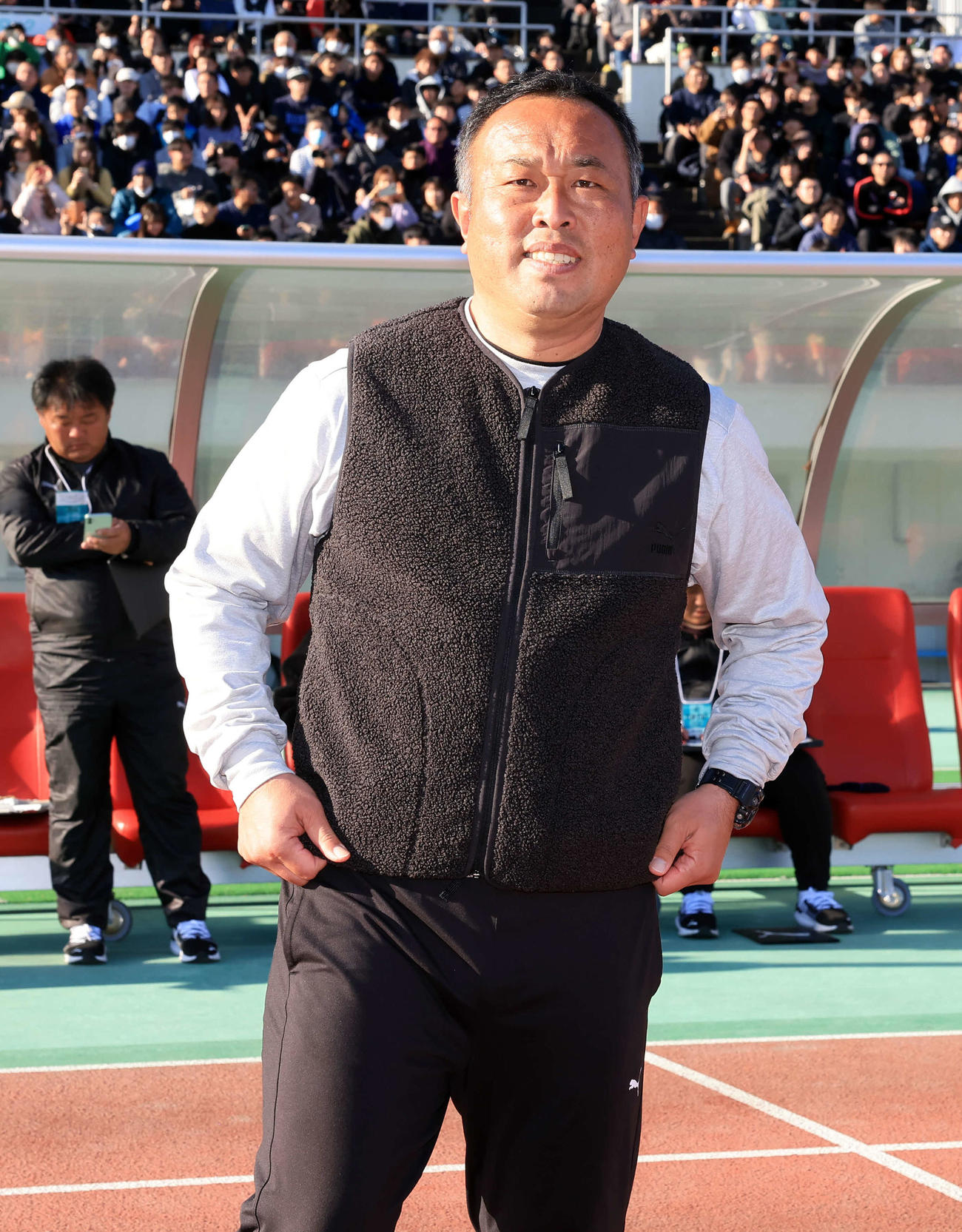 静岡学園対高川学園　高川学園の江本監督（撮影・浅見桂子）