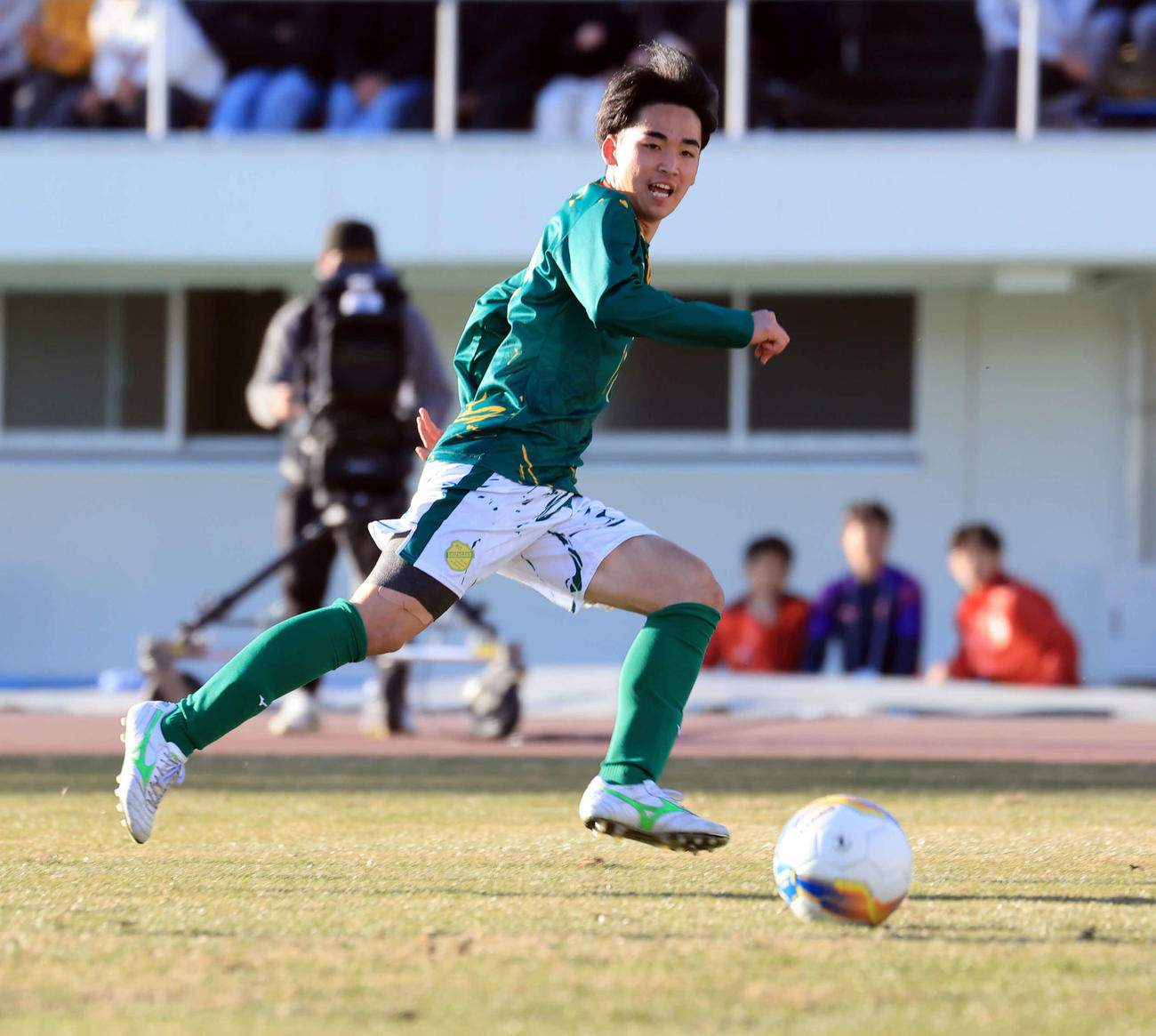 静岡学園対高川学園　後半、ゴールを決める静岡学園・加藤（撮影・浅見桂子）