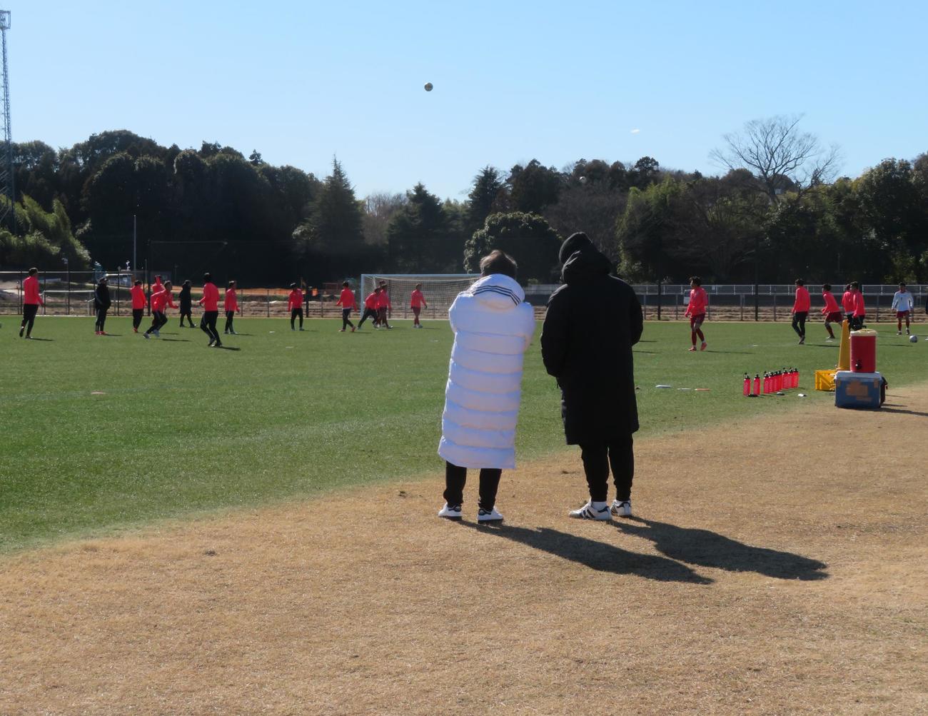 全国高校サッカー選手権準決勝の東海大相模戦に向けて調整した流通経大柏（撮影・佐藤成）