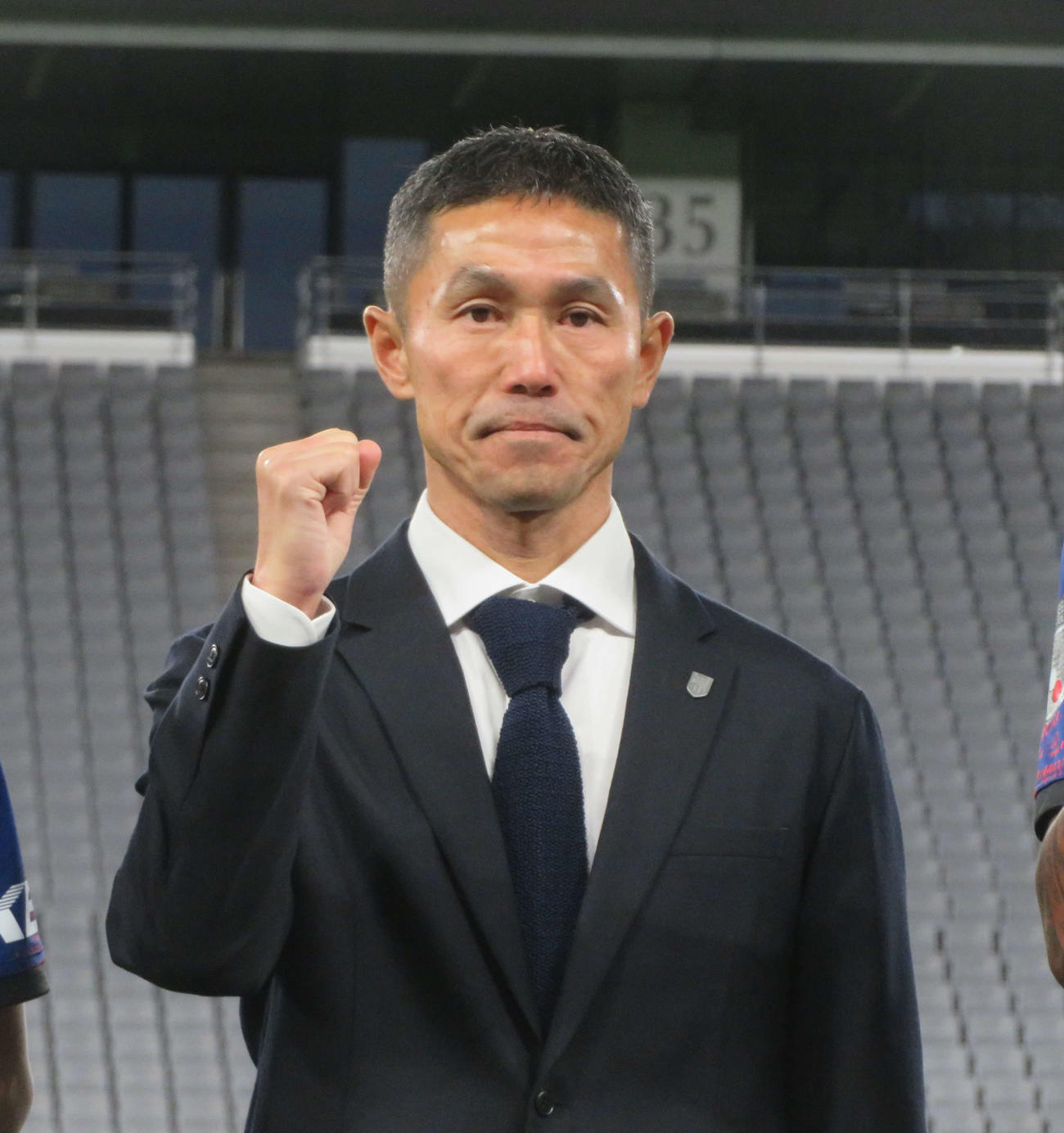 FC東京の新体制発表会見に出席した松橋力蔵監督（撮影・佐藤成）