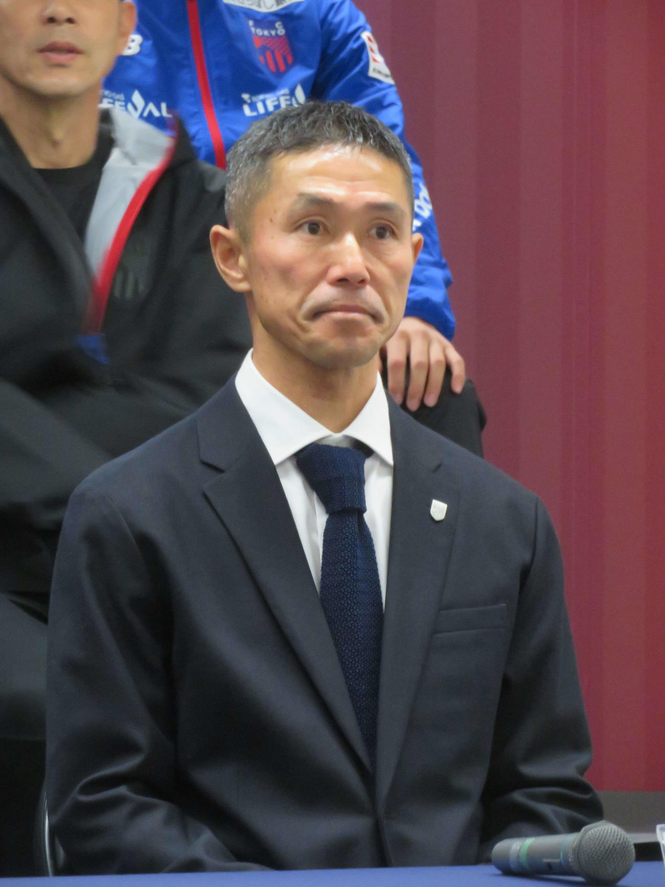 FC東京の新体制発表会見に出席した松橋力蔵監督（撮影・佐藤成）