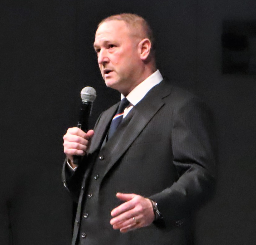 横浜F・マリノス新体制発表会に出席したスティーブ・ホーランド新監督（撮影・藤塚大輔）