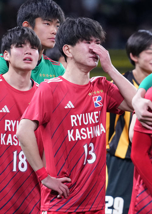 前橋育英 高校サッカー】前橋育英7大会ぶり日本一！死闘PK戦20人「心の中で叫ん