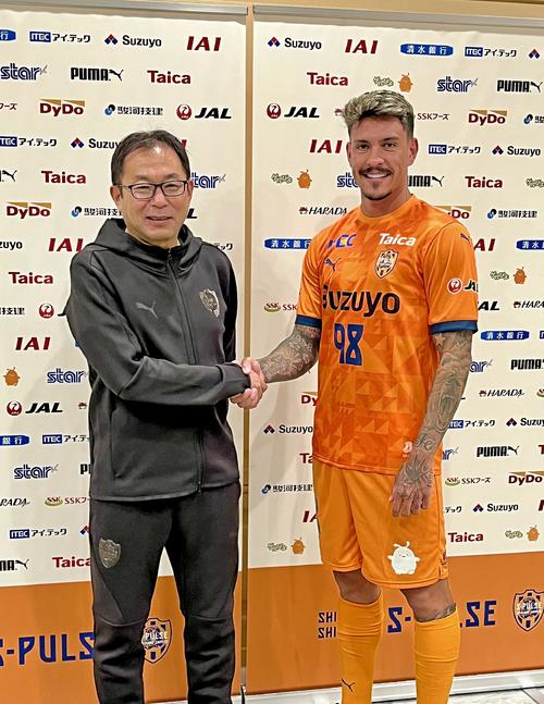 清水】ブラジル人MFマテウス・ブエノが加入会見「新たなトライ」98番