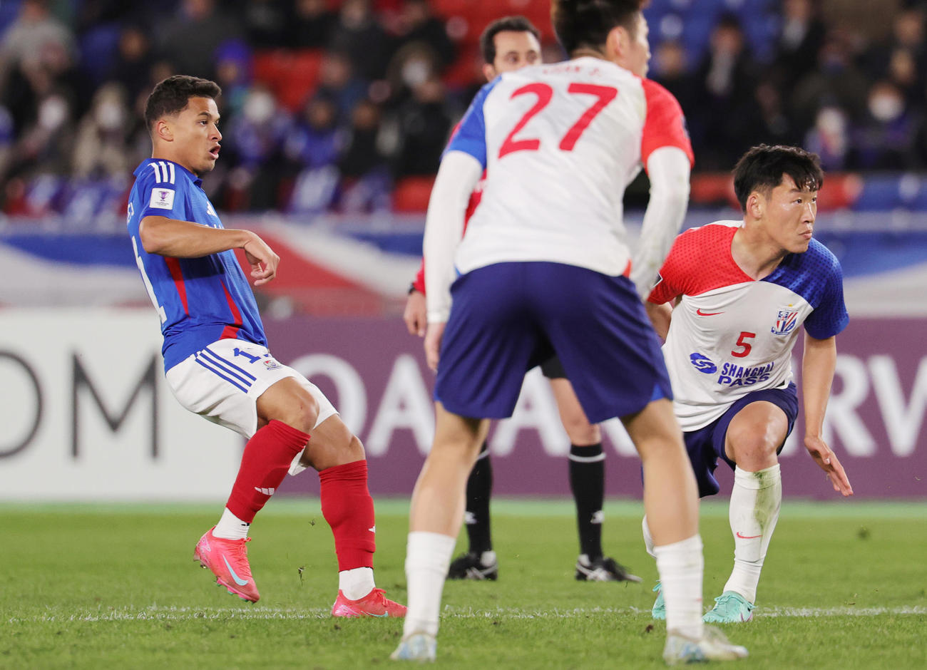 横浜対上海申花　前半、先制ゴールを決める横浜Yマテウス（撮影・野上伸悟）