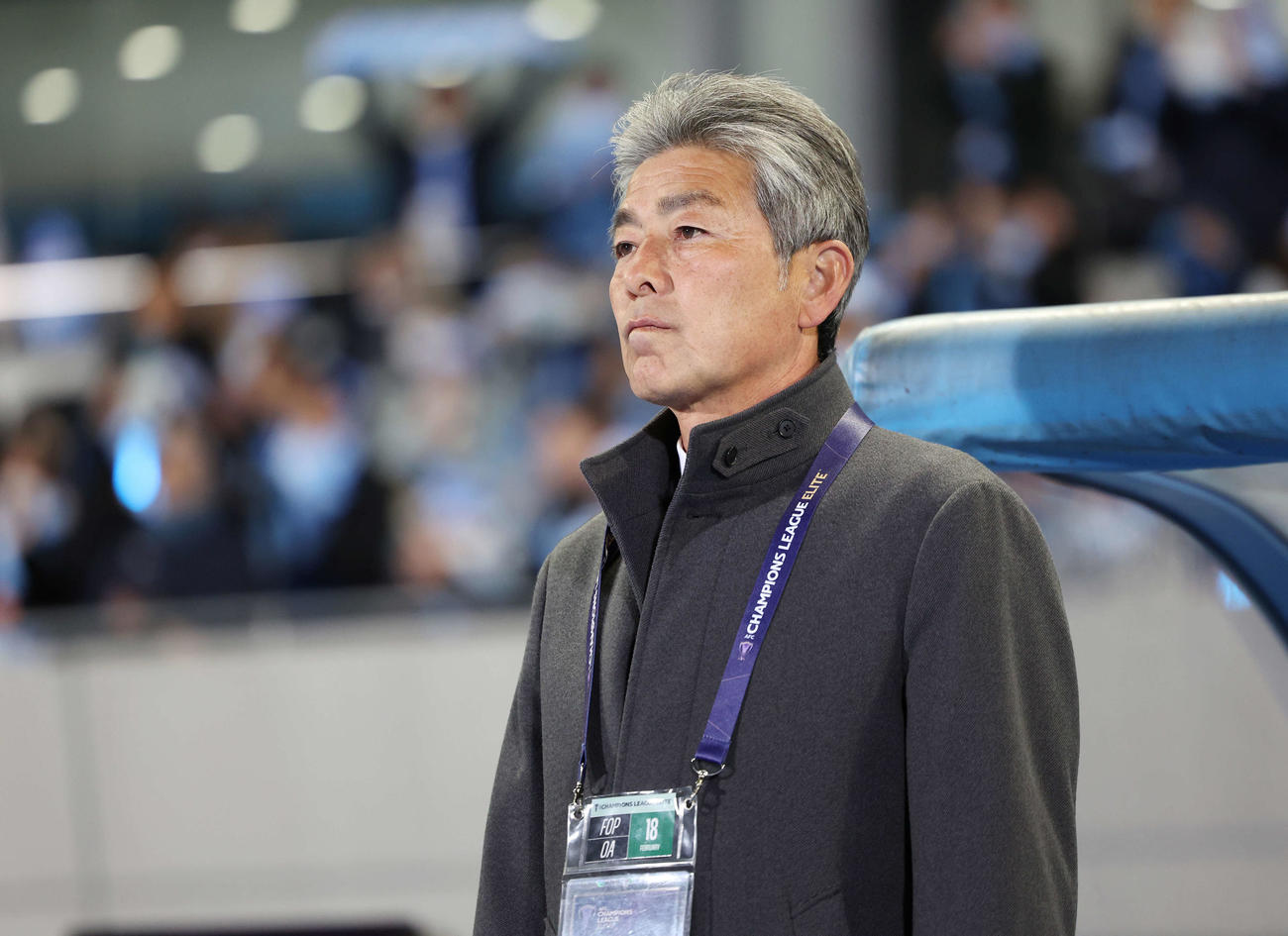 川崎F対セントラルコースト　試合に臨む川崎F長谷部監督（撮影・宮地輝）