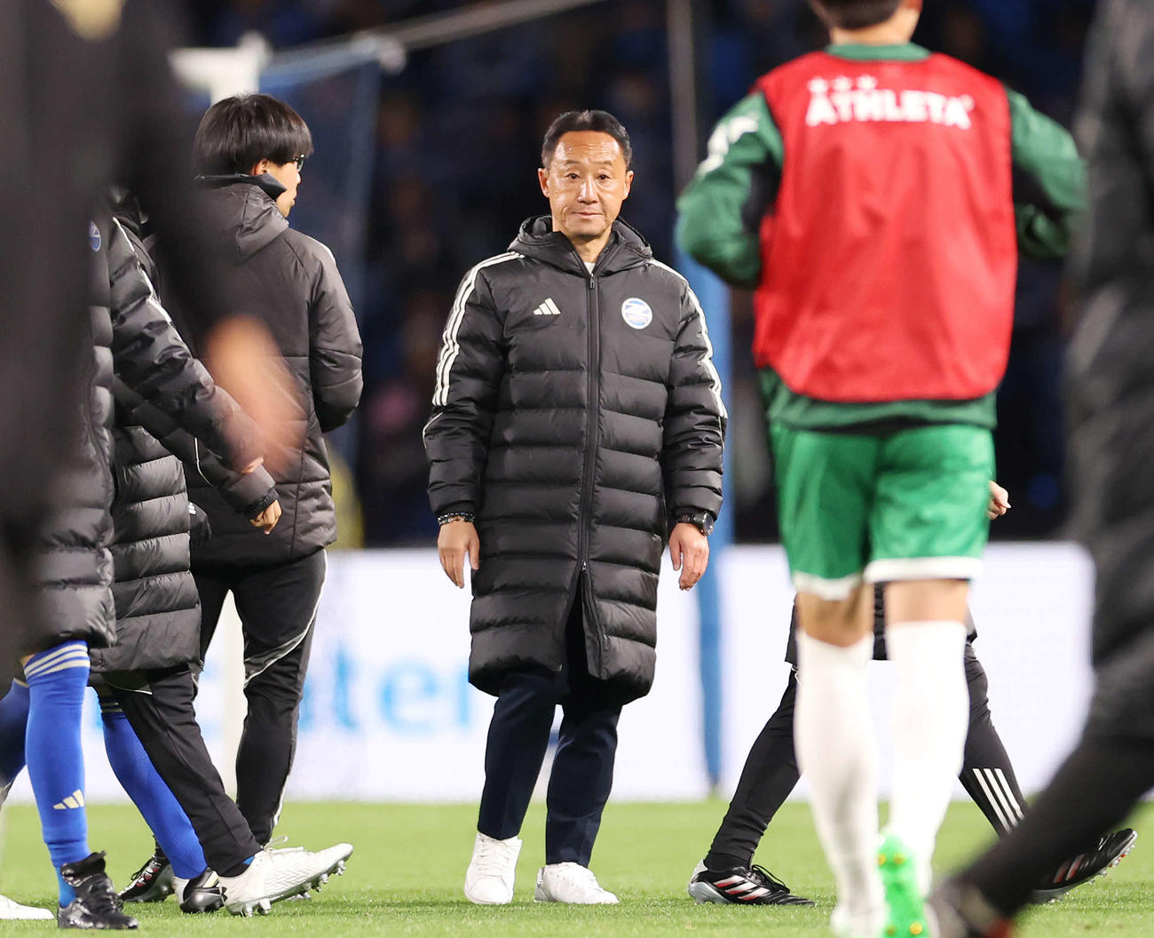 町田対東京V　敗れて厳しい表情の町田黒田監督（撮影・宮地輝）