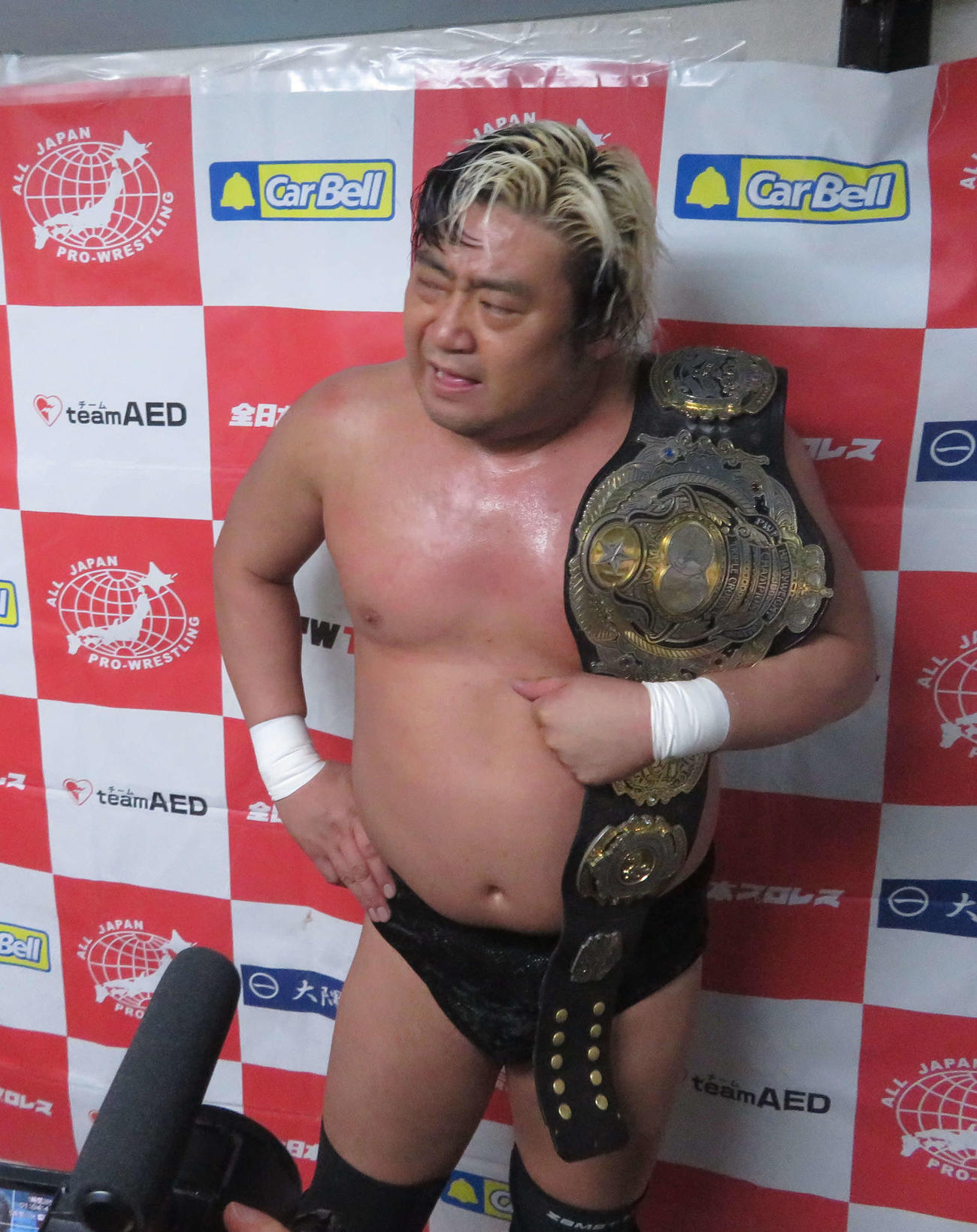 全日本新木場大会　チャンピオンカーニバルで土肥こうじに勝利した諏訪魔（2021年4月撮影）