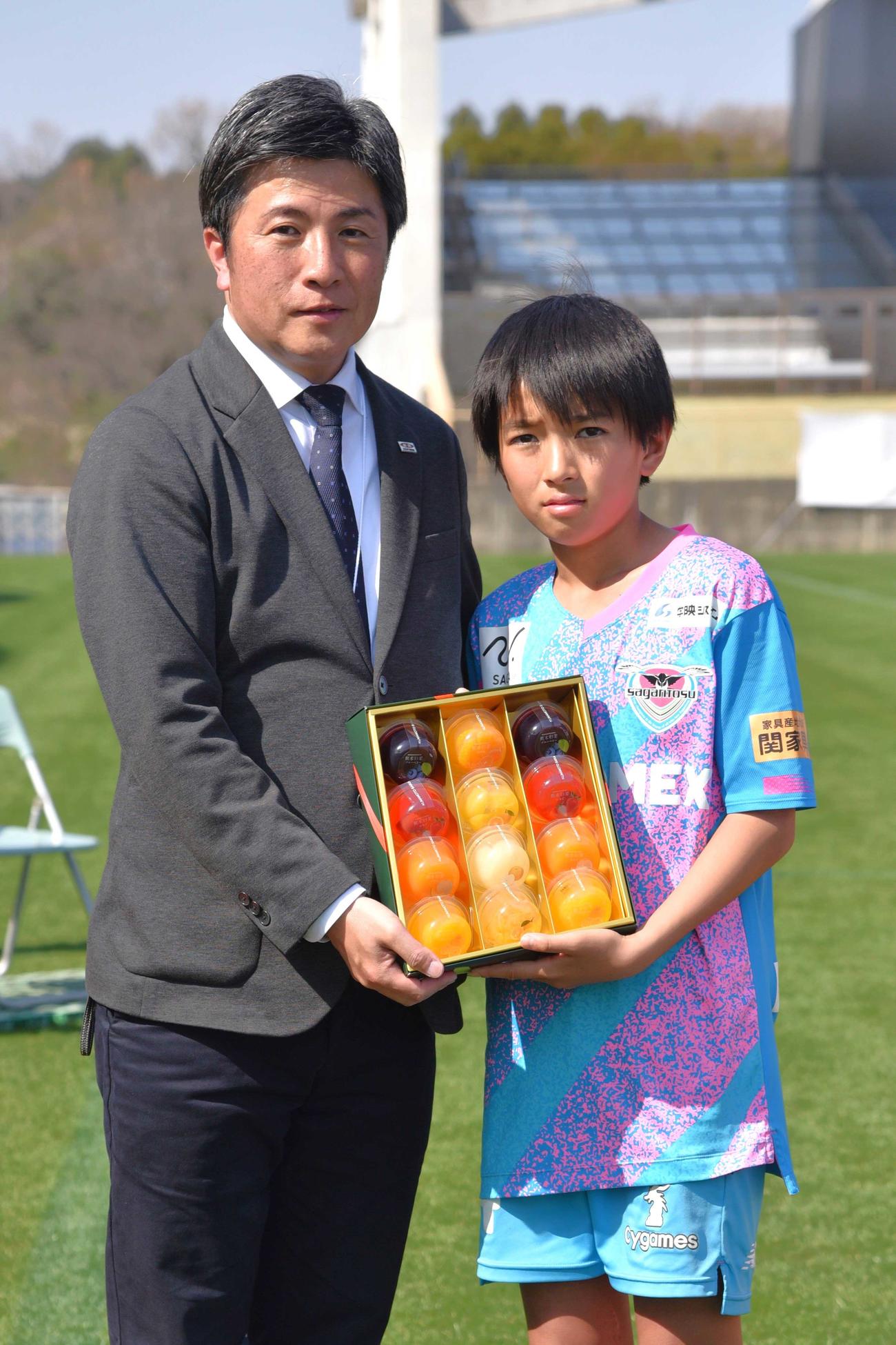 サガン鳥栖イレブンには多くの副賞が贈られた