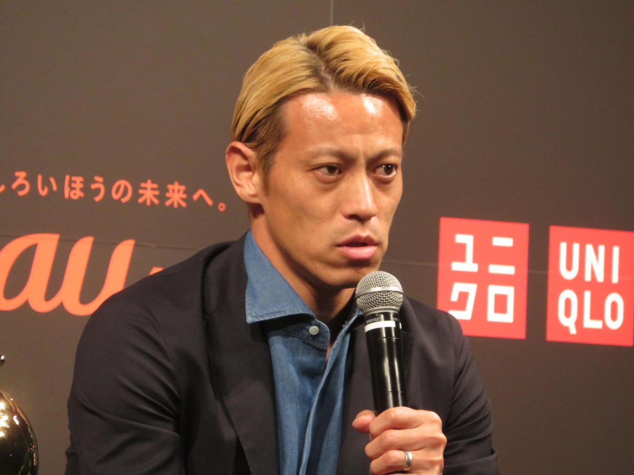 4人制サッカー大会「4v4」2025年シーズン概要記者会見に出席した本田圭佑（撮影・佐藤成）