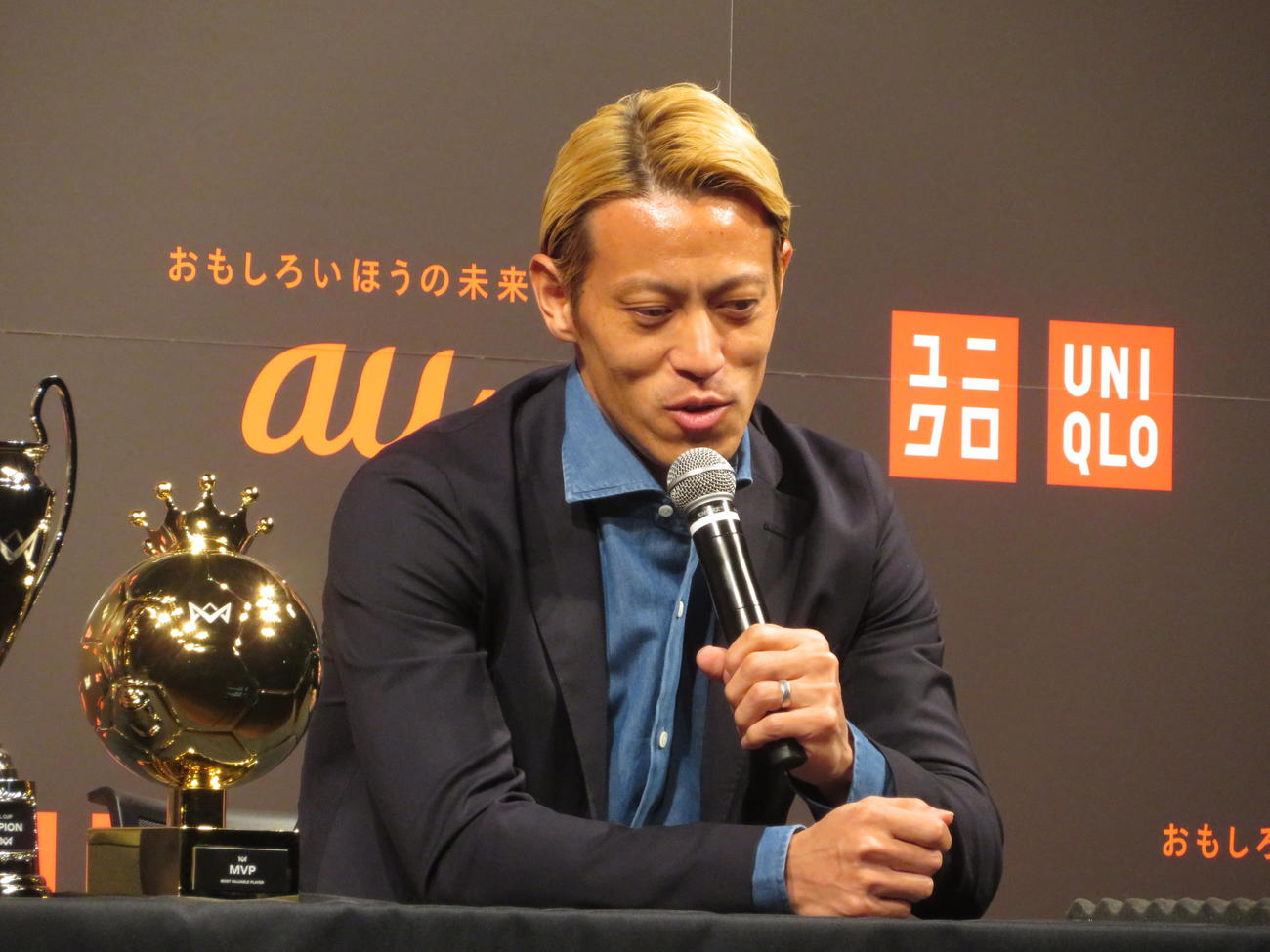 4人制サッカー大会「4v4」2025年シーズン概要記者会見に出席した本田圭佑（撮影・佐藤成）