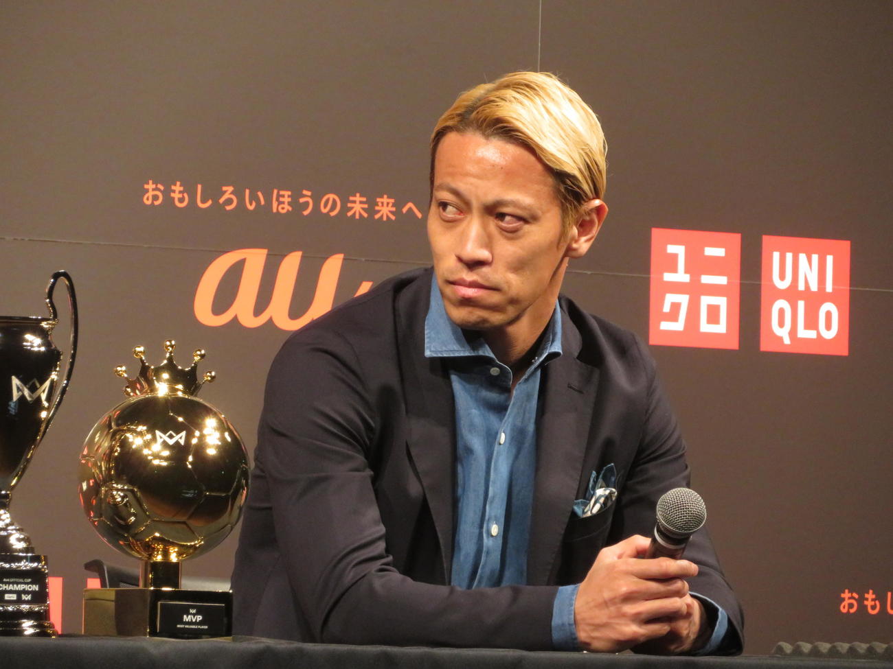 4人制サッカー大会「4v4」2025年シーズン概要記者会見に出席した本田圭佑（撮影・佐藤成）