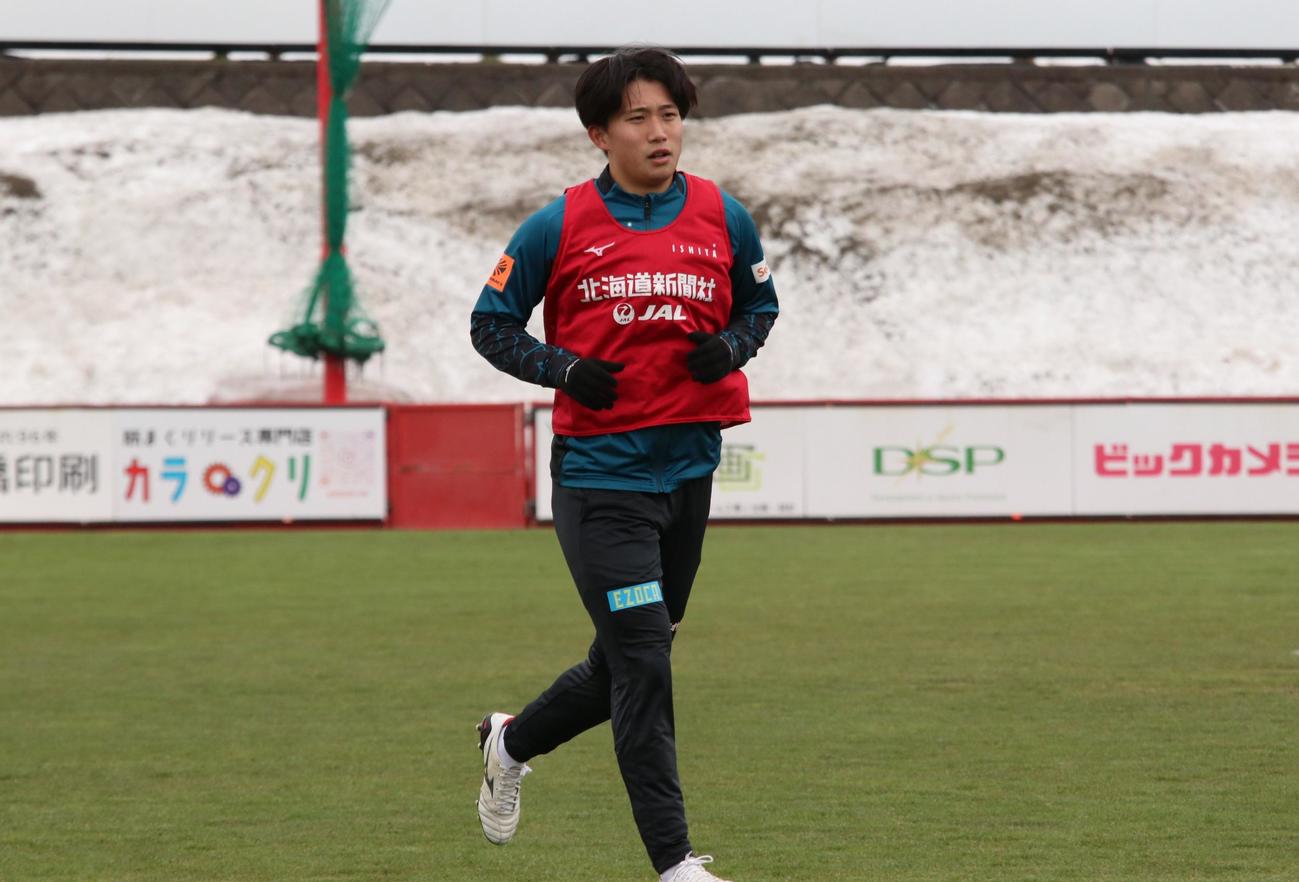 徳島戦に向けた練習に参加する札幌原（撮影・保坂果那）