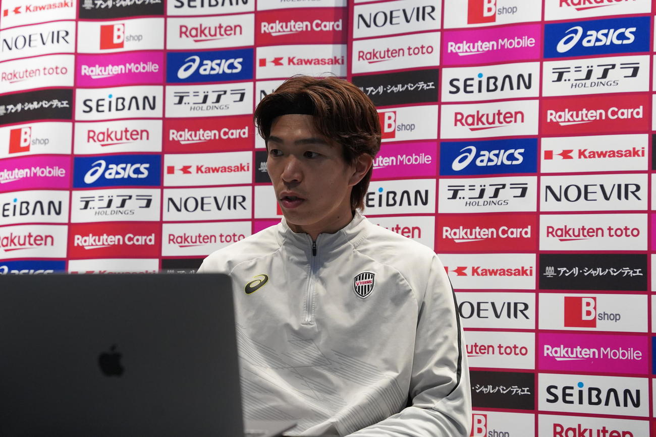 オンライン取材に応じる神戸FW宮代（C）VISSEL KOBE