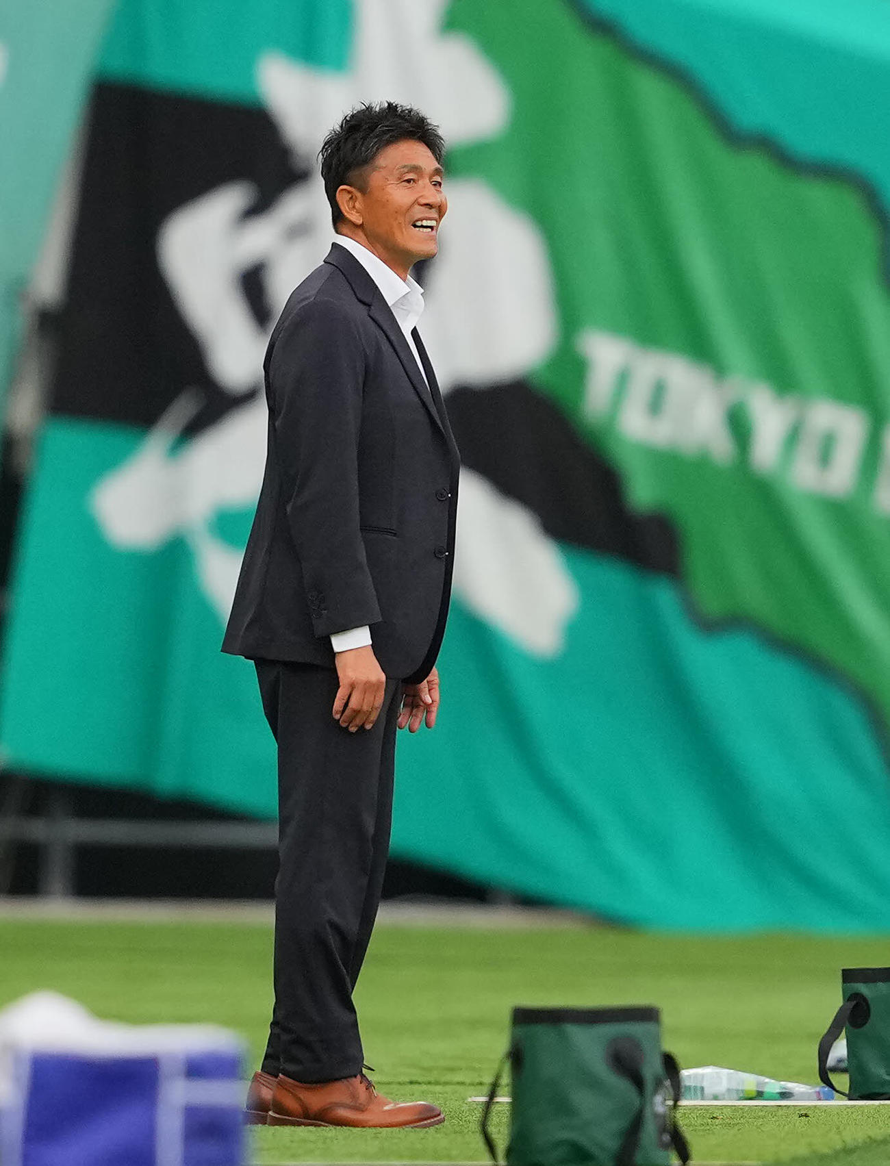 東京V対神戸　苦笑いを浮かべる東京V城福監督（撮影・垰建太）