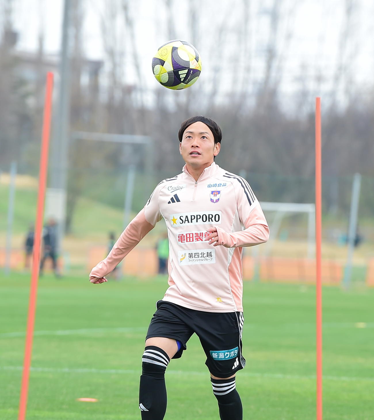 横浜FC前日練習に参加する星（撮影・小林忠）