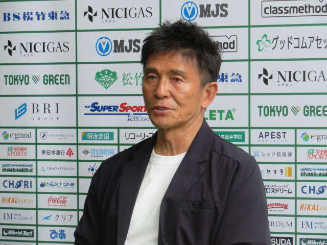 川崎F戦に向けて会見した東京Vの城福浩監督