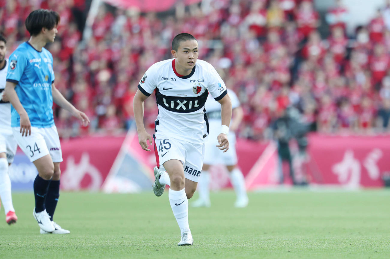 横浜FC対鹿島　後半、途中出場した鹿島吉田（撮影・宮地輝）