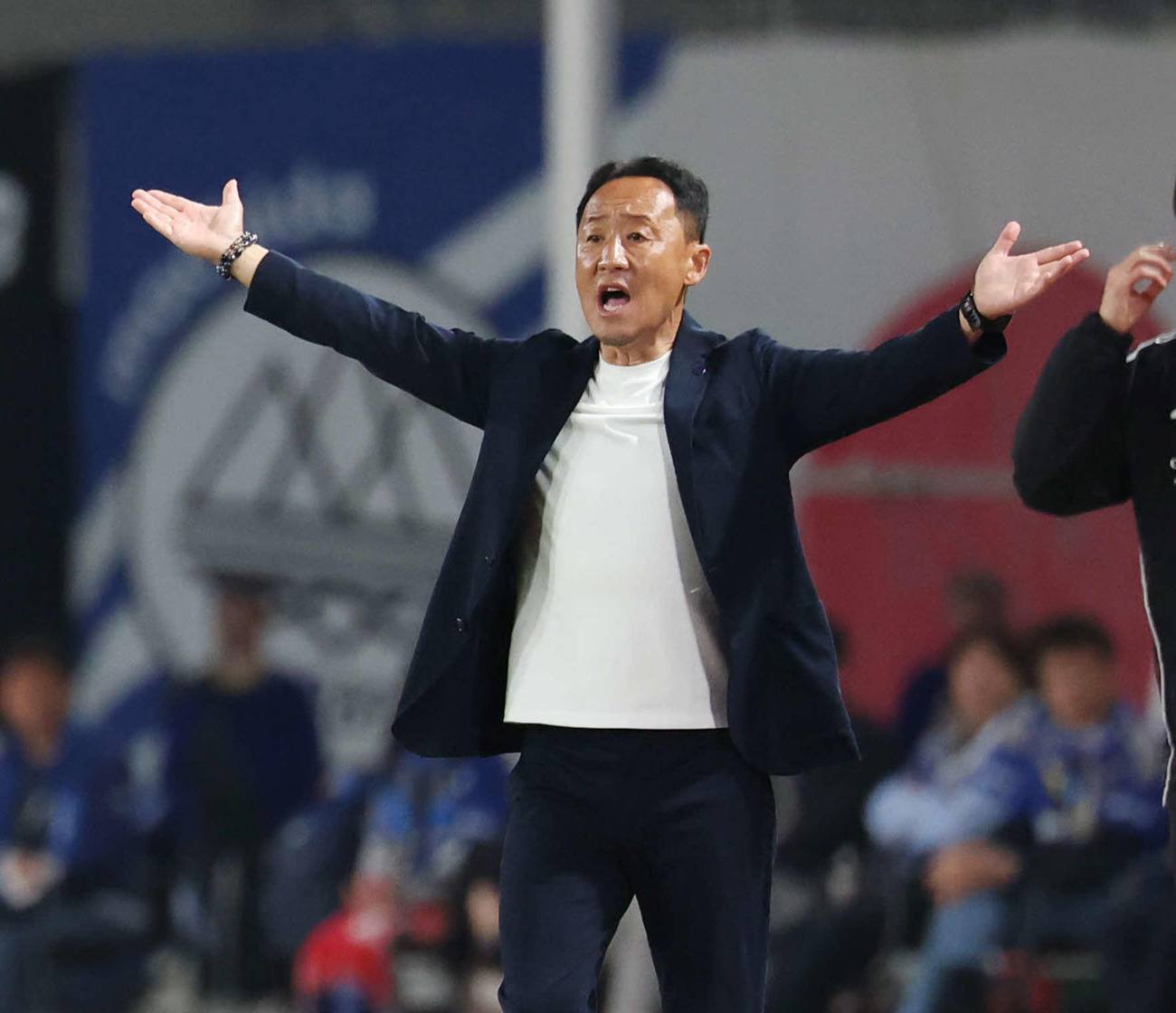 黒田剛監督＝25年4月