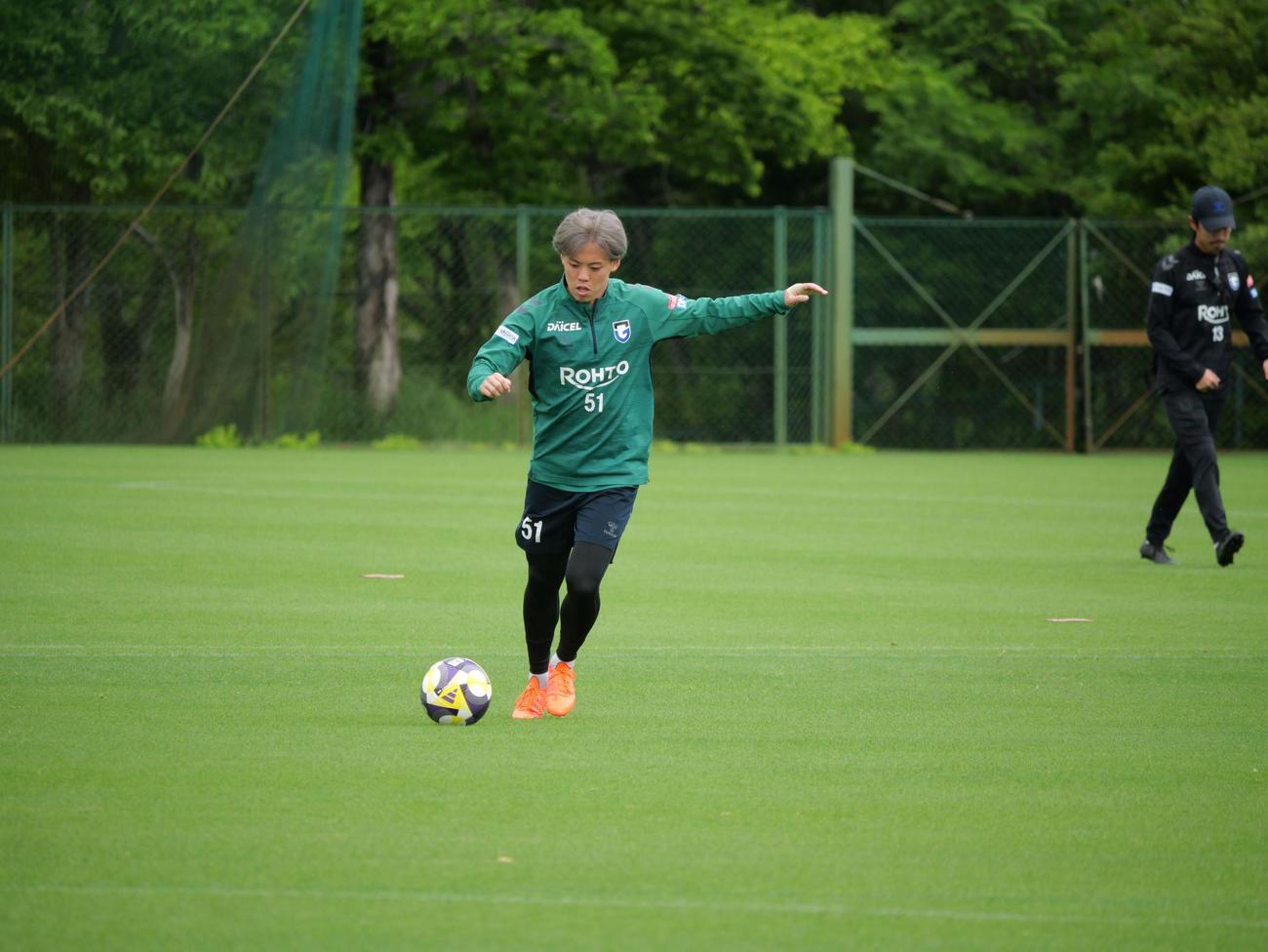 広島戦に向けて調整するG大阪FW満田誠(C)GAMBA OSAKA