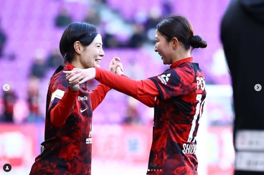 塩越柚歩のインスタグラムから