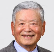 6月13日ヤクルト戦で始球式をおこなう日本トップリーグ連携機構代表理事会長、日本サッカー協会相談役の川淵三郎氏（球団提供）