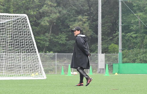 新潟担当記者が新潟医療福祉大サッカー部の練習参加「1分、こんなに