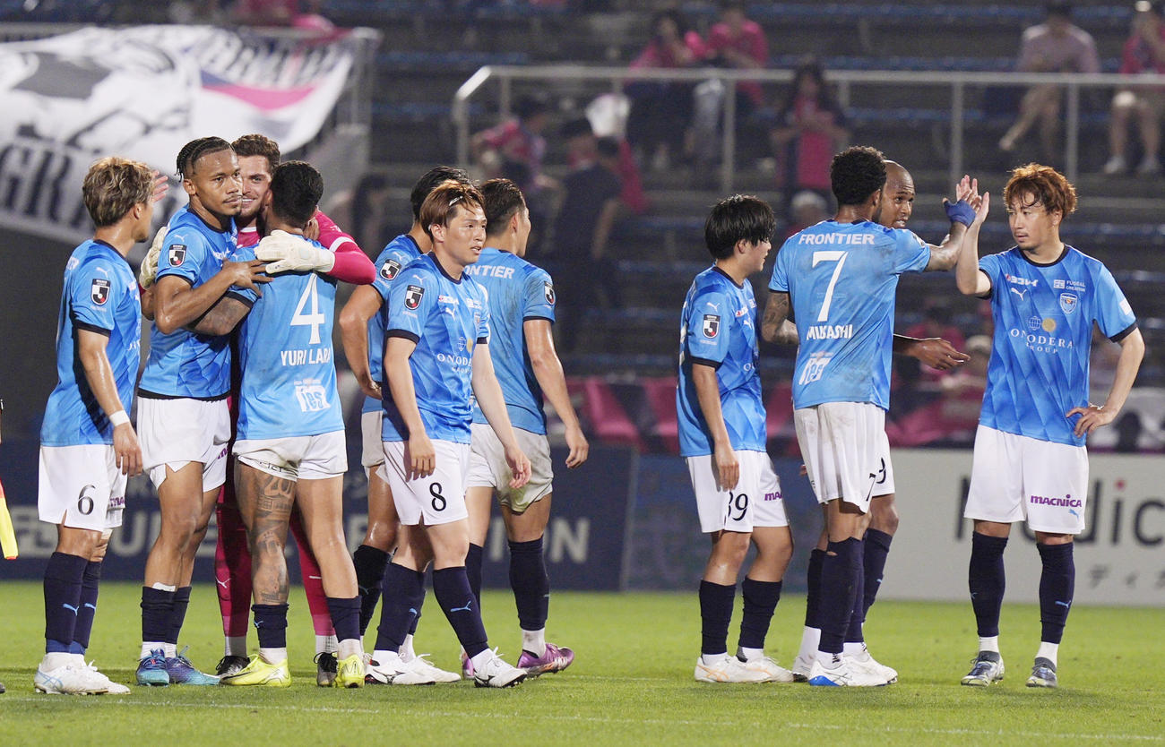 C大阪に快勝し、2戦合計で8強入りを決めた横浜FCイレブン（共同）