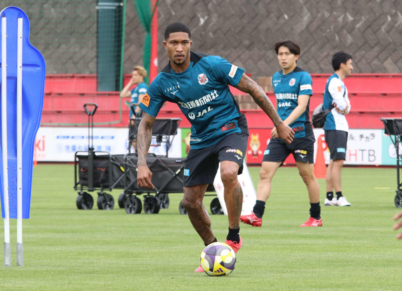 チームに合流した新加入の札幌マリオ・セルジオ（撮影・保坂果那）