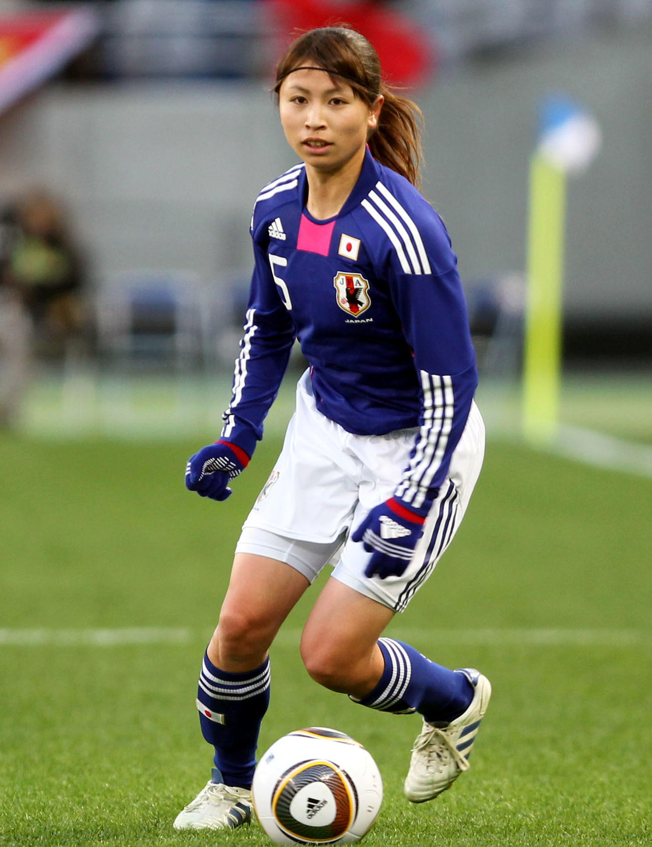 鮫島彩さん（2010年2月6日）