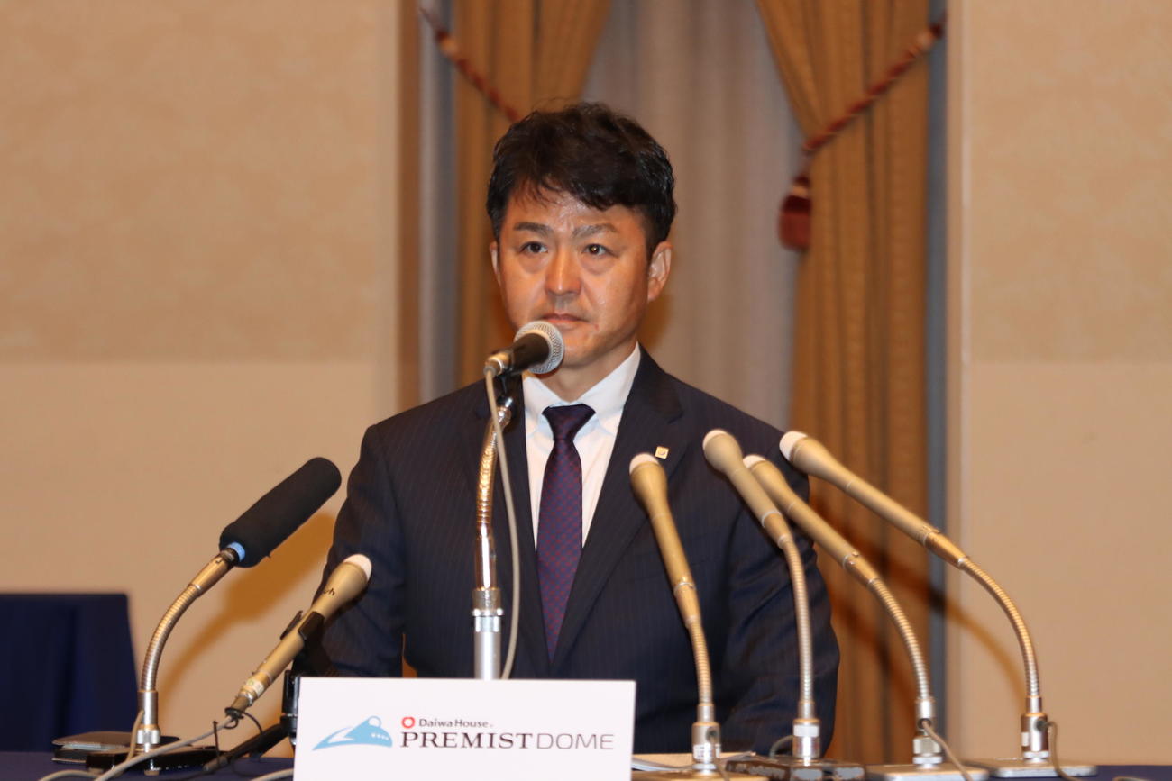 株式会社札幌ドームの新社長に就任し、会見に出席した阿部氏（撮影・保坂果那）