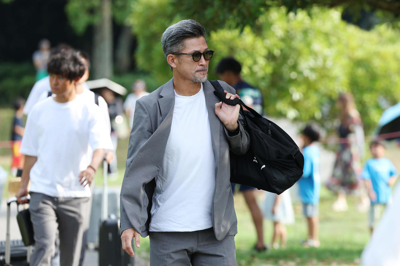 JFL鈴鹿対三重　スタジアムに到着した鈴鹿カズ（撮影・前田充）