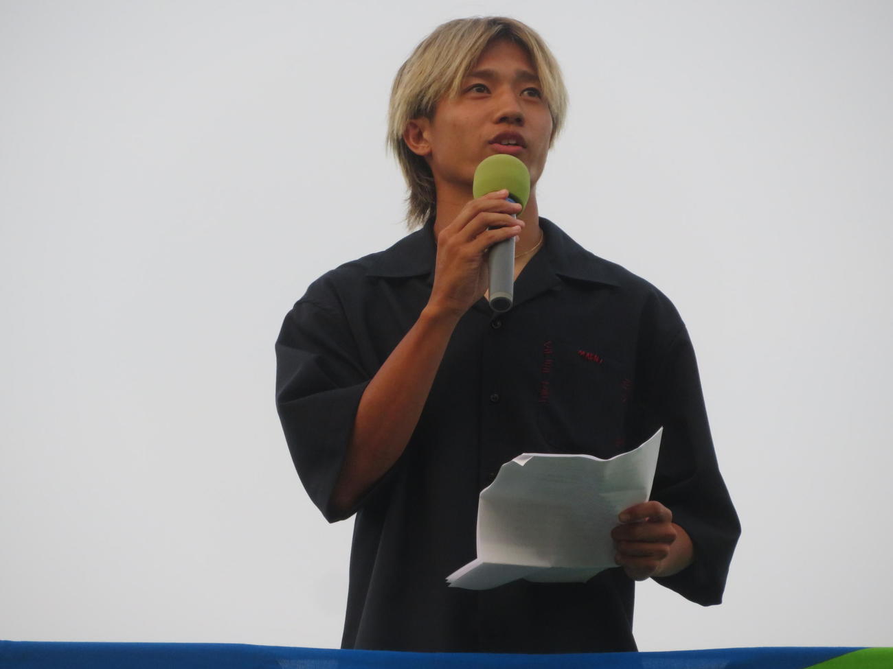 デンマーク1部ブレンビーへ移籍するため、退団セレモニーを行った湘南ベルマーレFW福田翔生（撮影・佐藤成）
