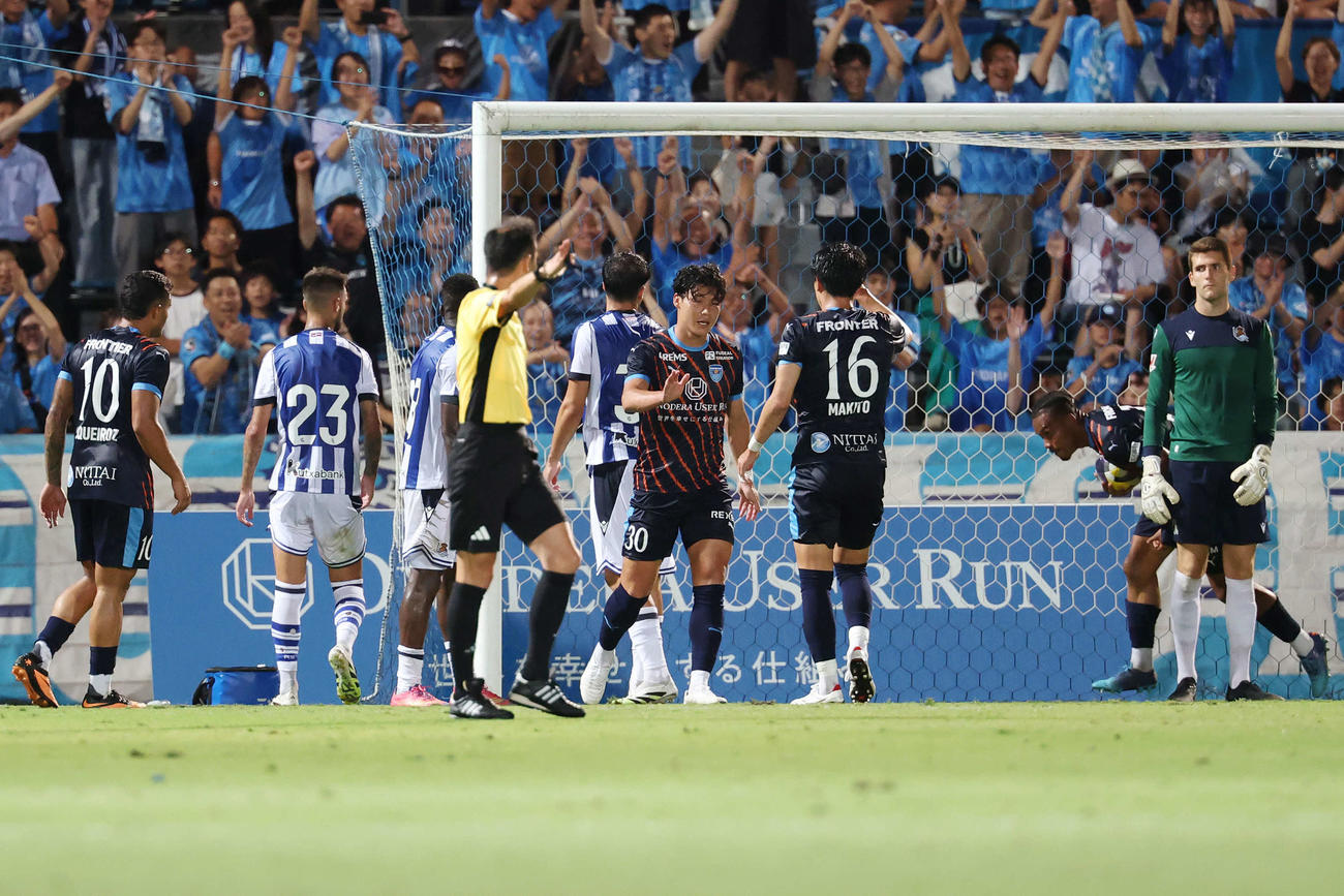 Rソシエダード対横浜FC　後半、ゴールを決めた横浜FC山崎（撮影・宮地輝）