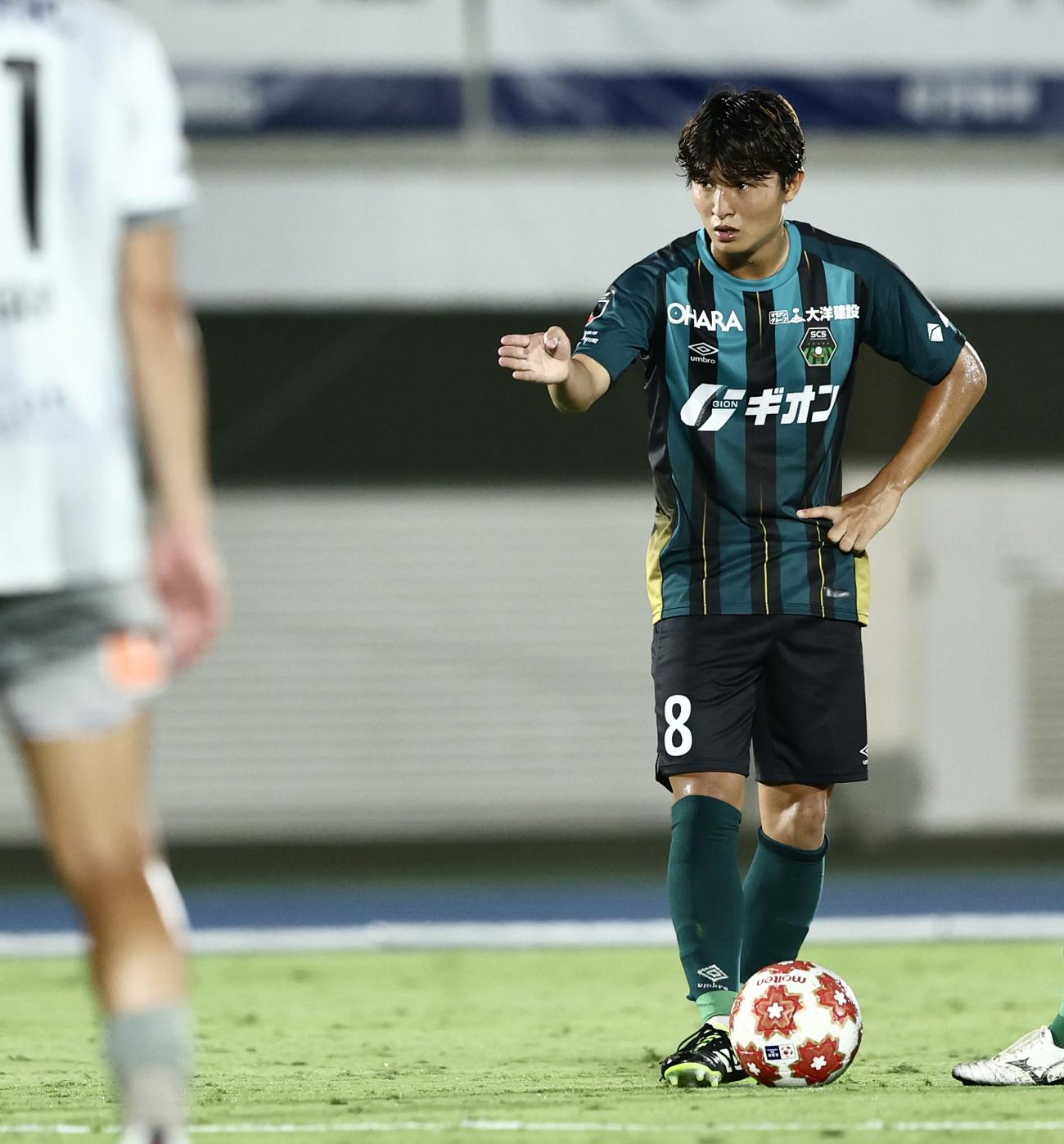 相模原対秋田　後半、FKに臨む相模原大迫（撮影・河田真司）