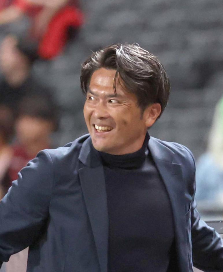 札幌岩政大樹監督（2025年撮影）