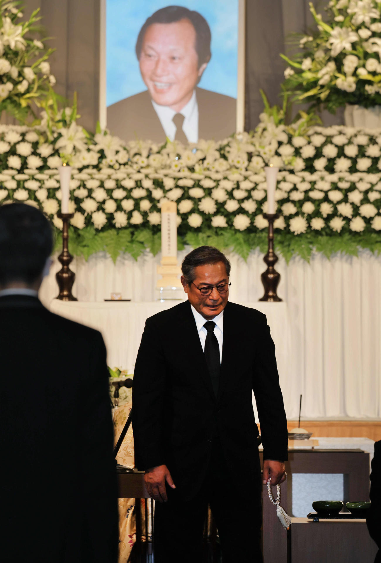 釜本邦茂さんの葬儀で弔辞を読んだ松平健（撮影・宮崎幸一)