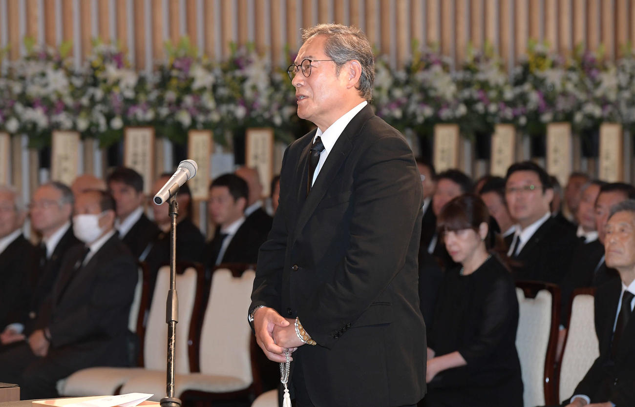 釜本邦茂さんの葬儀で弔辞を読んだ松平健