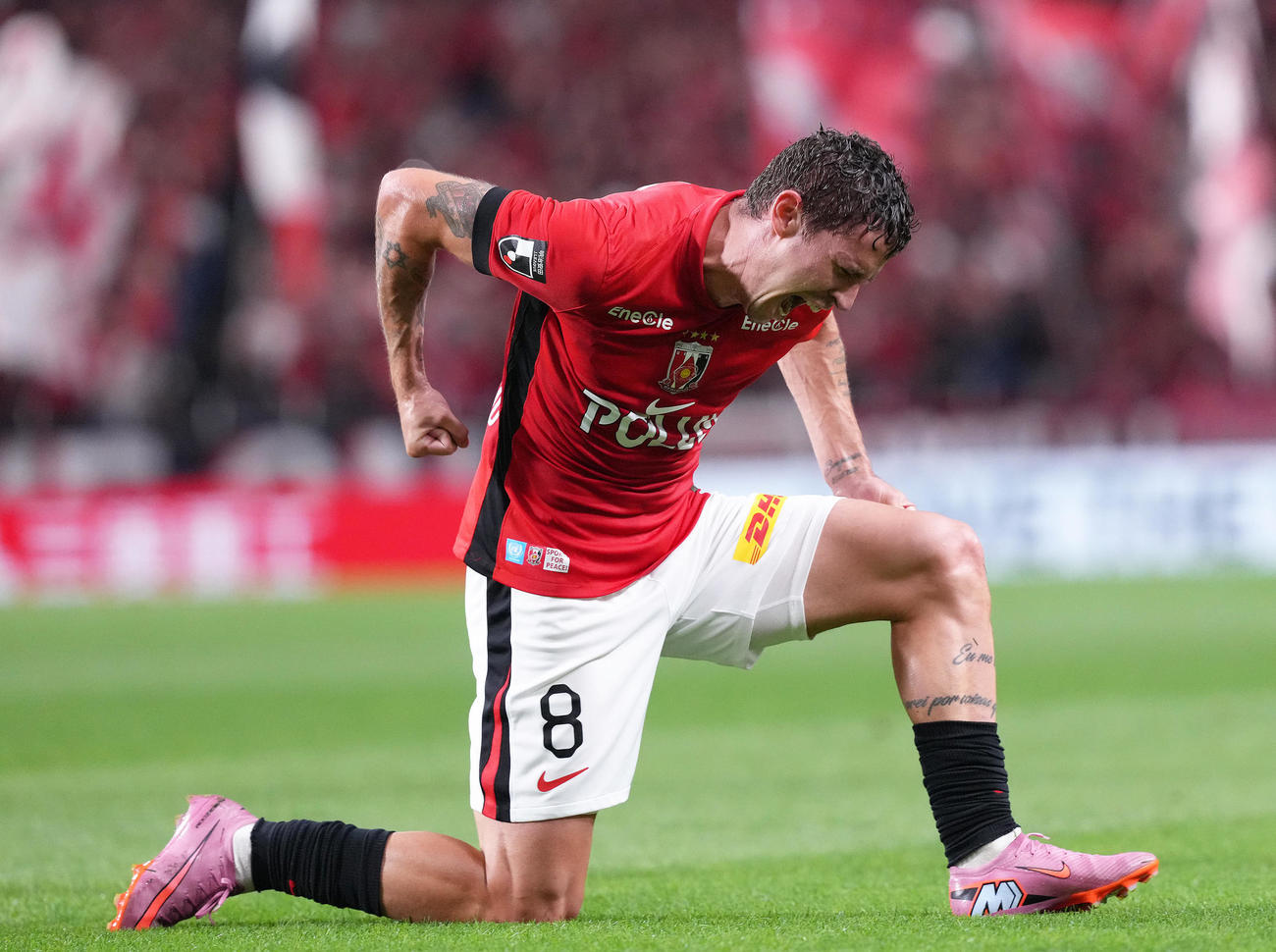 浦和対名古屋　前半、ゴールを決め喜ぶ浦和サヴィオ（撮影・足立雅史）