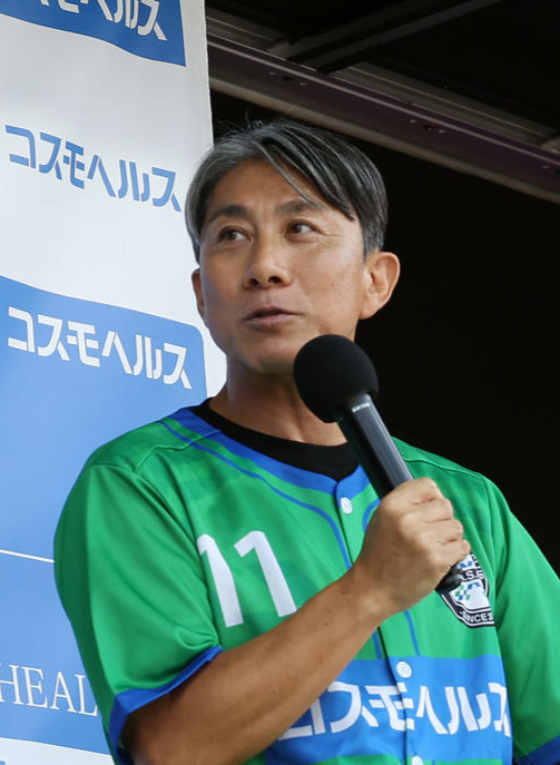 JFL鈴鹿対三重　鈴鹿カズのプロ40周年特別記念試合を前にトークショーに臨む、左から北澤豪氏、前園真聖氏、松井大輔氏（撮影・前田充）