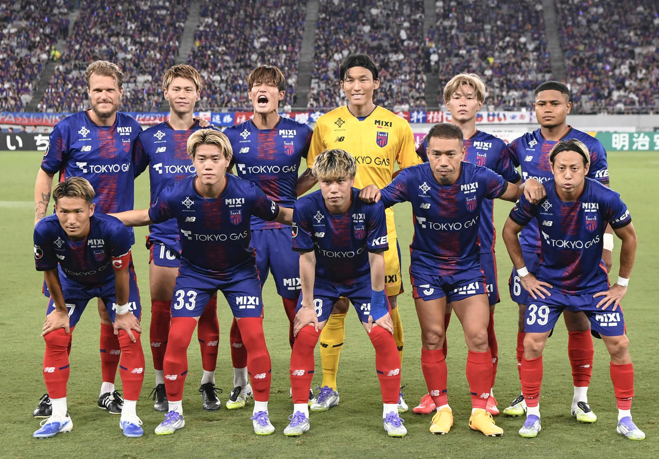 京都戦に臨むFC東京イレブン(共同)