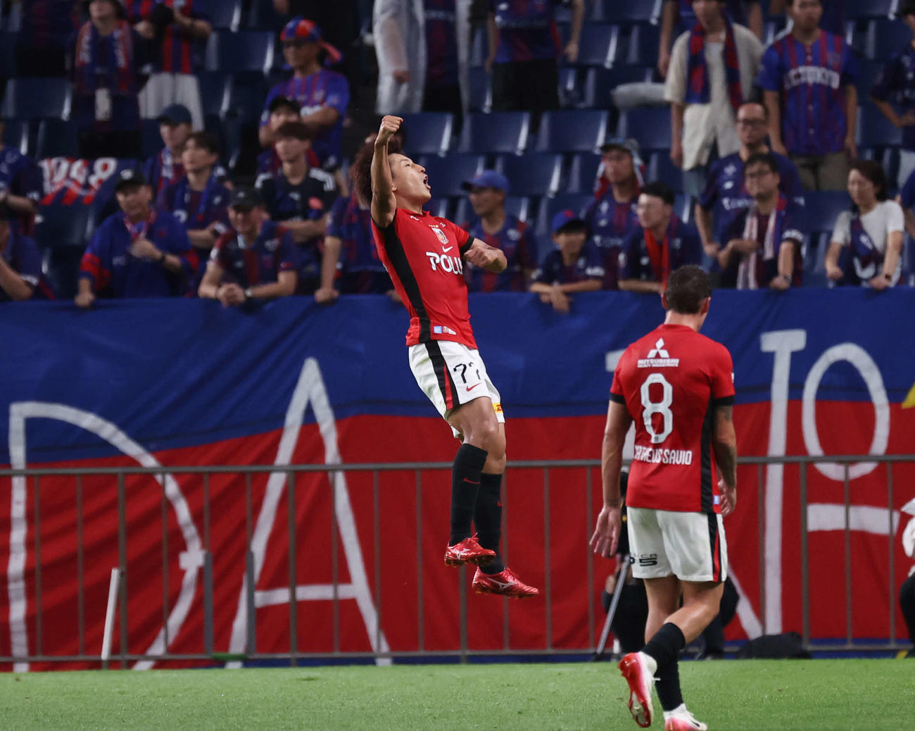 浦和対東京FC　前半、ゴールを決め喜ぶ金子（撮影・増田悦実）
