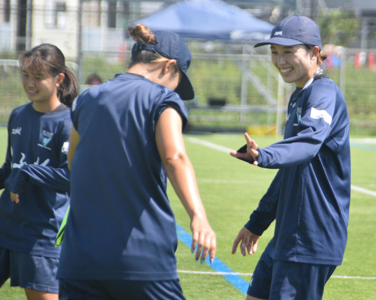 今季、産後復帰したちふれ埼玉の瀬野（右）（撮影・泉光太郎）
