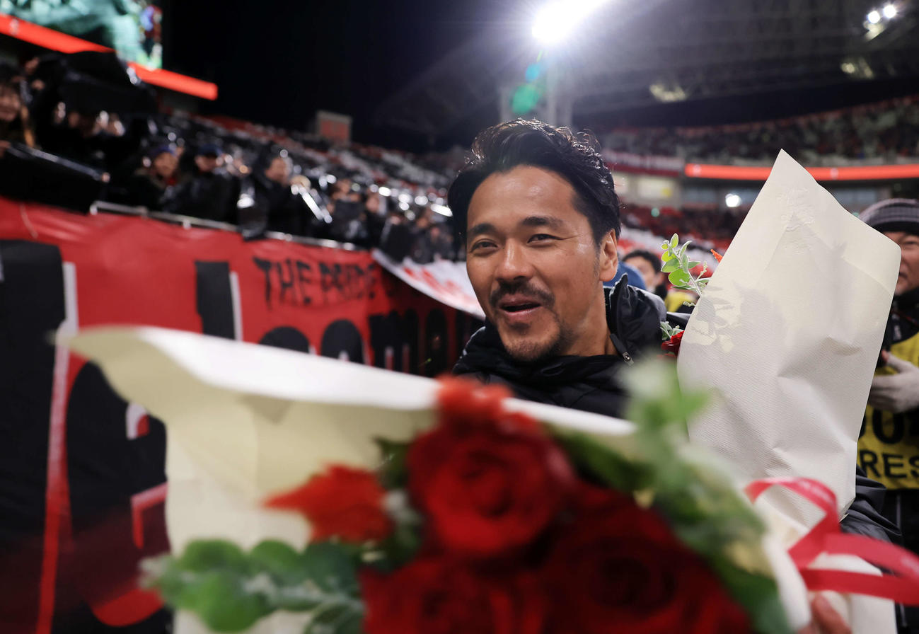 興梠慎三氏＝24年12月