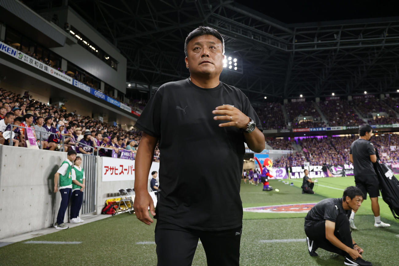 京都対町田　町田戦に臨む京都曺監督（撮影・前田充）