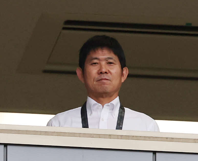町田対福岡　視察に訪れた日本代表森保監督（撮影・宮地輝）
