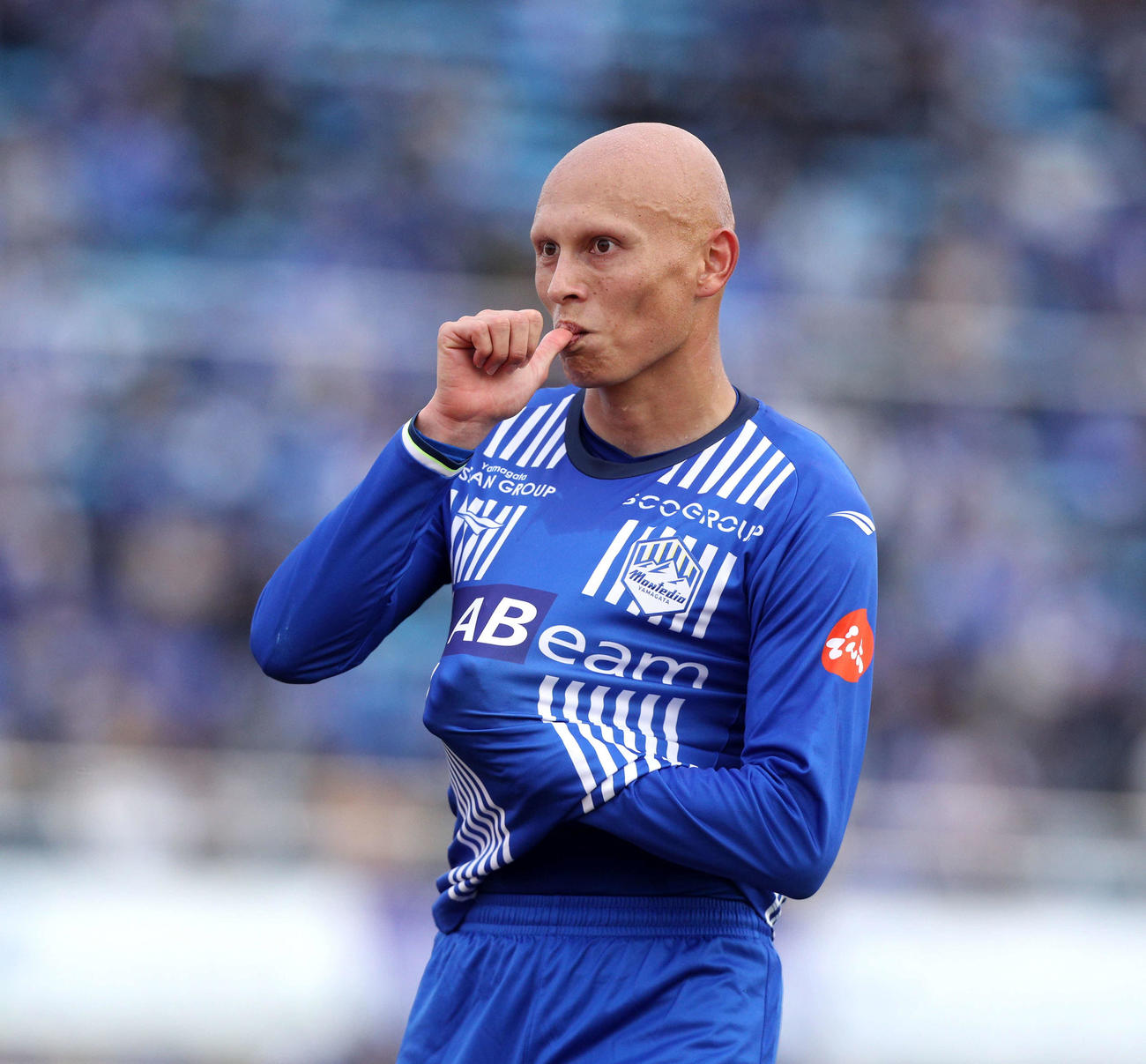 山形対熊本　後半20分、先制ゴールを決めポーズを取る山形ディサロ（撮影・木村有優）