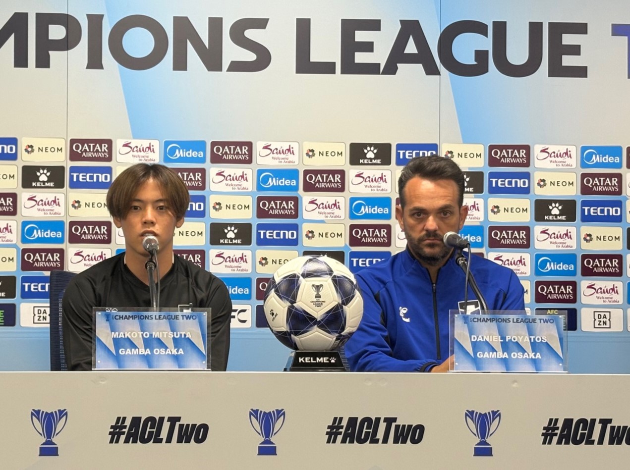 ACL2ナムディン戦の公式会見に出席したG大阪のポヤトス監督（右）と満田