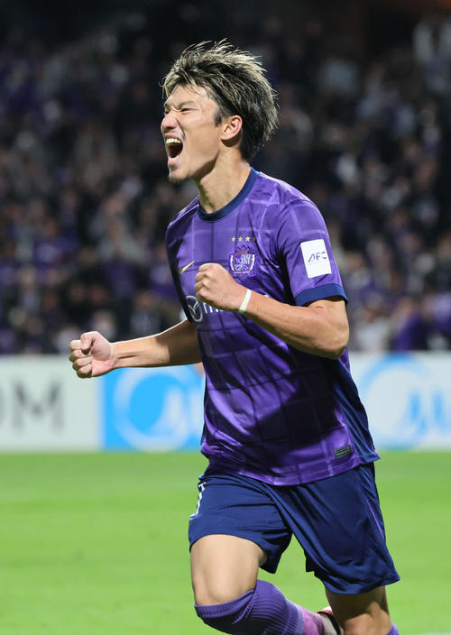 ACLE広島対江原FC　後半　先制シュートを決めた広島加藤（撮影・加藤孝規）